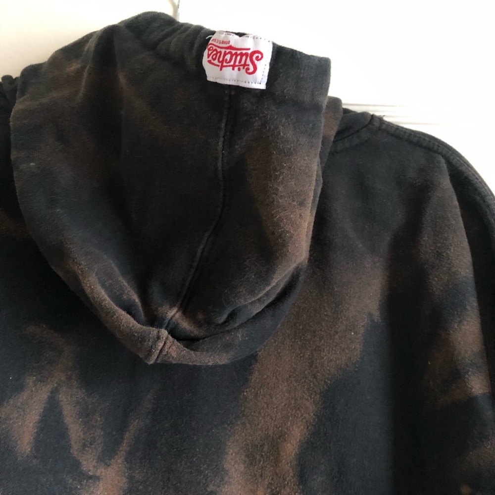 Vintage Bleached Pirates Hoodie - Picture 8 of 13